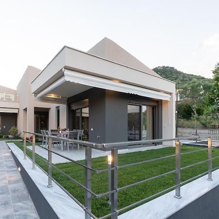 3 Doors Villas Nea Iraklitsa Екстериор снимка